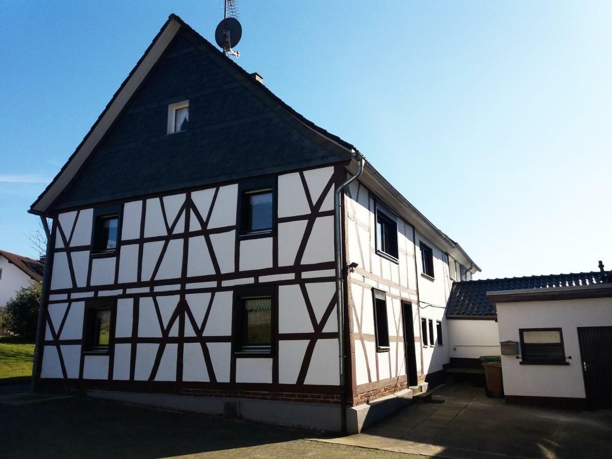 Graefrath Gaestehaus Neunkirchen-Seelscheid Neunkirchen  Exterior photo